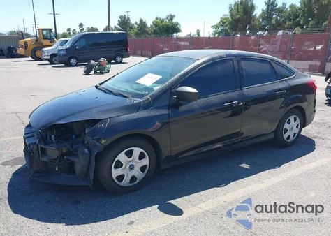 2014 Ford Focus S z USA, uszkodzony, nr VIN 1FADP3E26EL220327